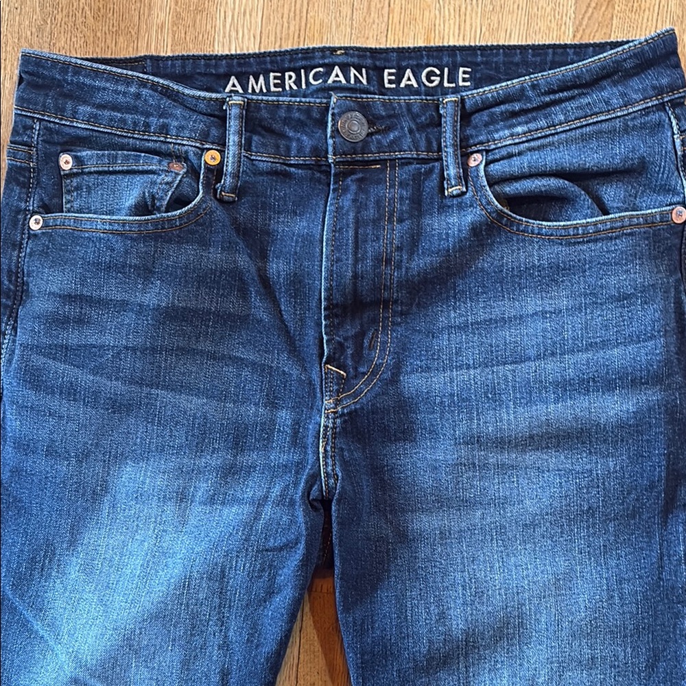 American Eagle Relaxed Straight Blue Jeans